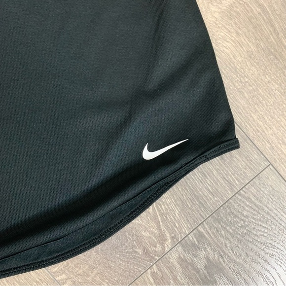 Nike Womens Dri fit Breathe Loose Tank Top T-Back Black Size Medium - Picture 9 of 13